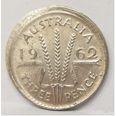AUSTRALIA 1962 . THREEPENCE . ERROR . MIS-STRIKE . NICE LIP
